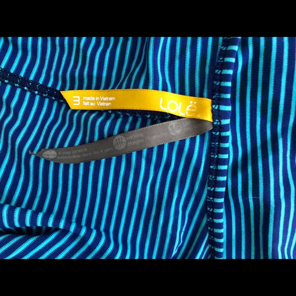 Lolë workout top - Picture 3 of 3